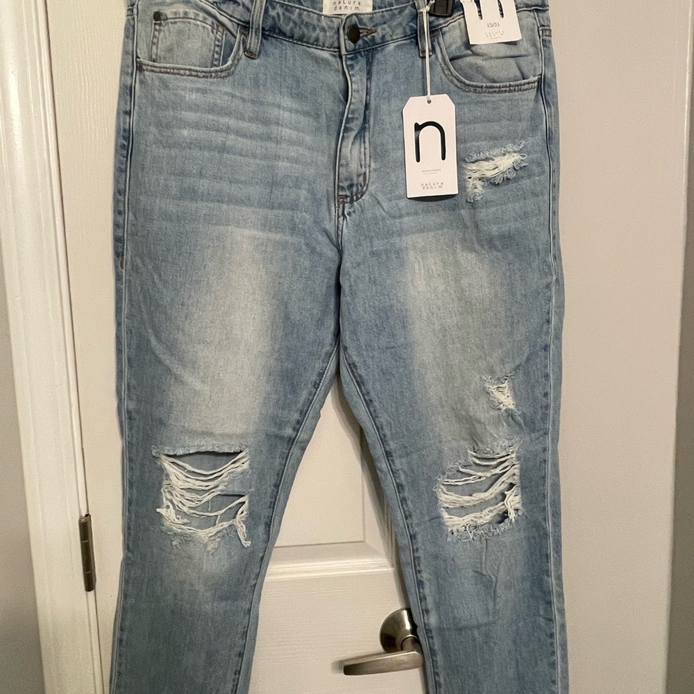 NWT- nature denim - Distressed Women's Jeans